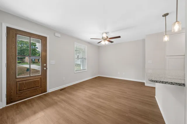 $1,295 | 1217 Dodd Street, Clarksville, TN 37040