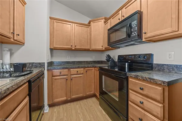 $169,000 | 1625 Cherry Blossom Lane, Unit 304, Winston-Salem, NC 27127