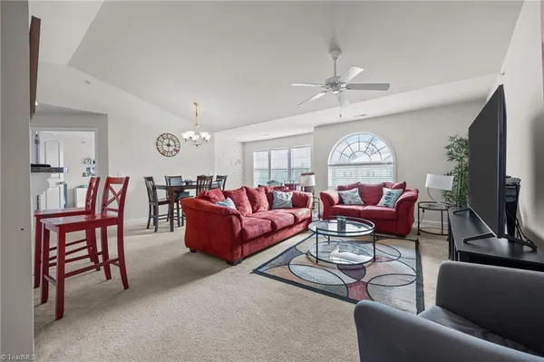 $169,000 | 1625 Cherry Blossom Lane, Unit 304, Winston-Salem, NC 27127