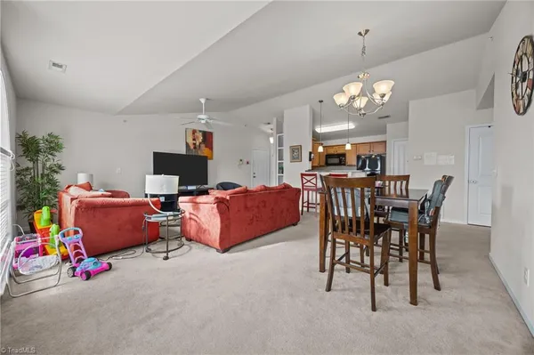 $169,000 | 1625 Cherry Blossom Lane, Unit 304, Winston-Salem, NC 27127