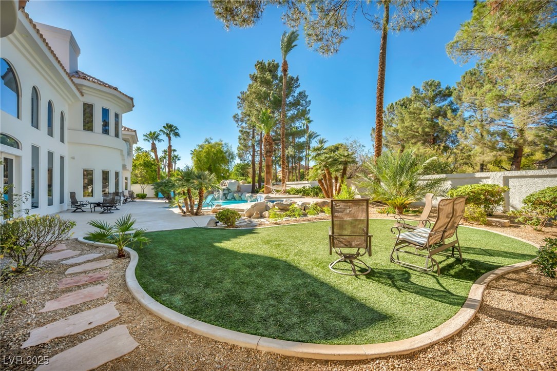 10 Innisbrook Avenue Las Vegas, NV 89113 - Photo 17 of 65