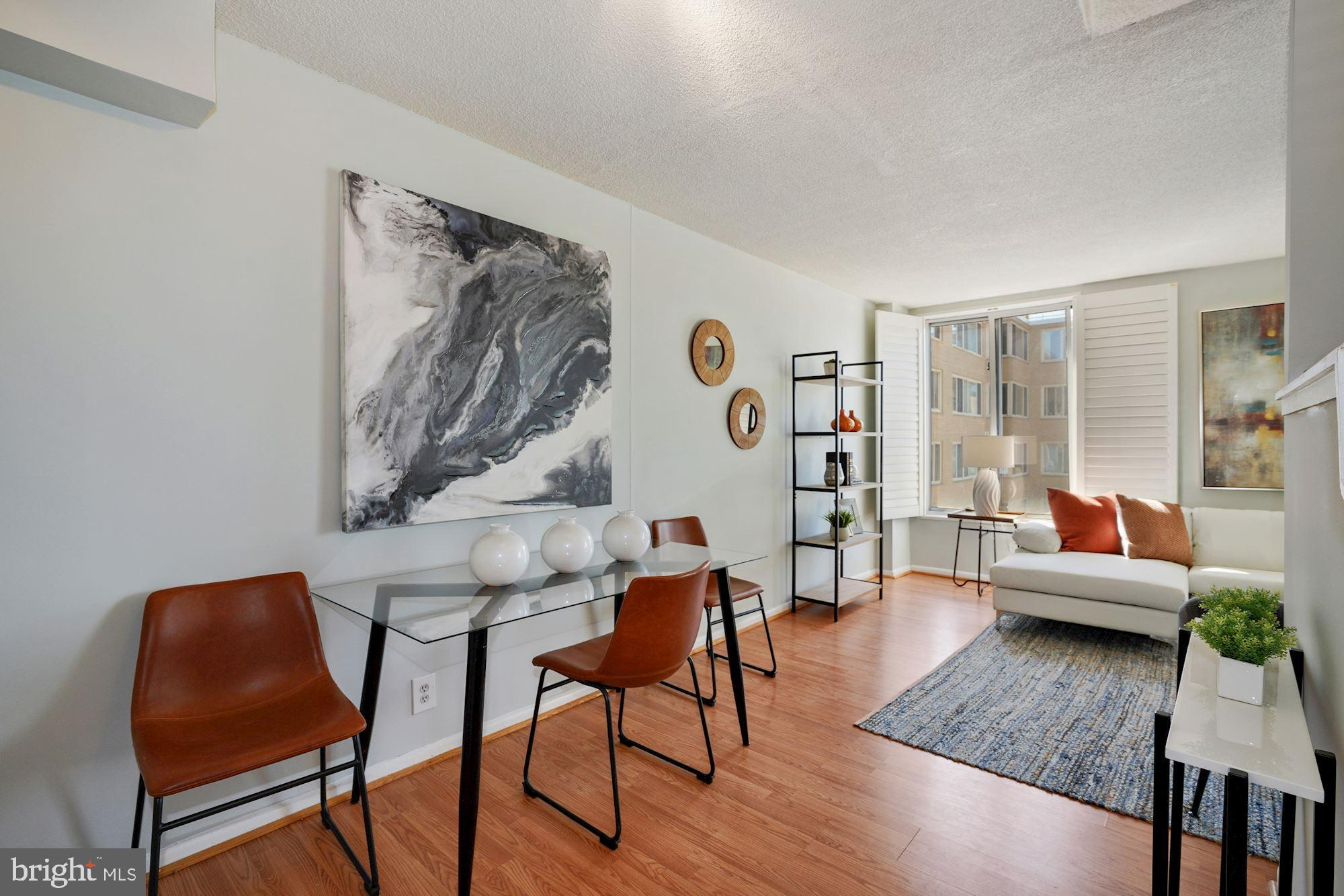 1800 R Street Northwest, Unit 806 Washington, DC 20009 - Photo 8 of 25 Dining area