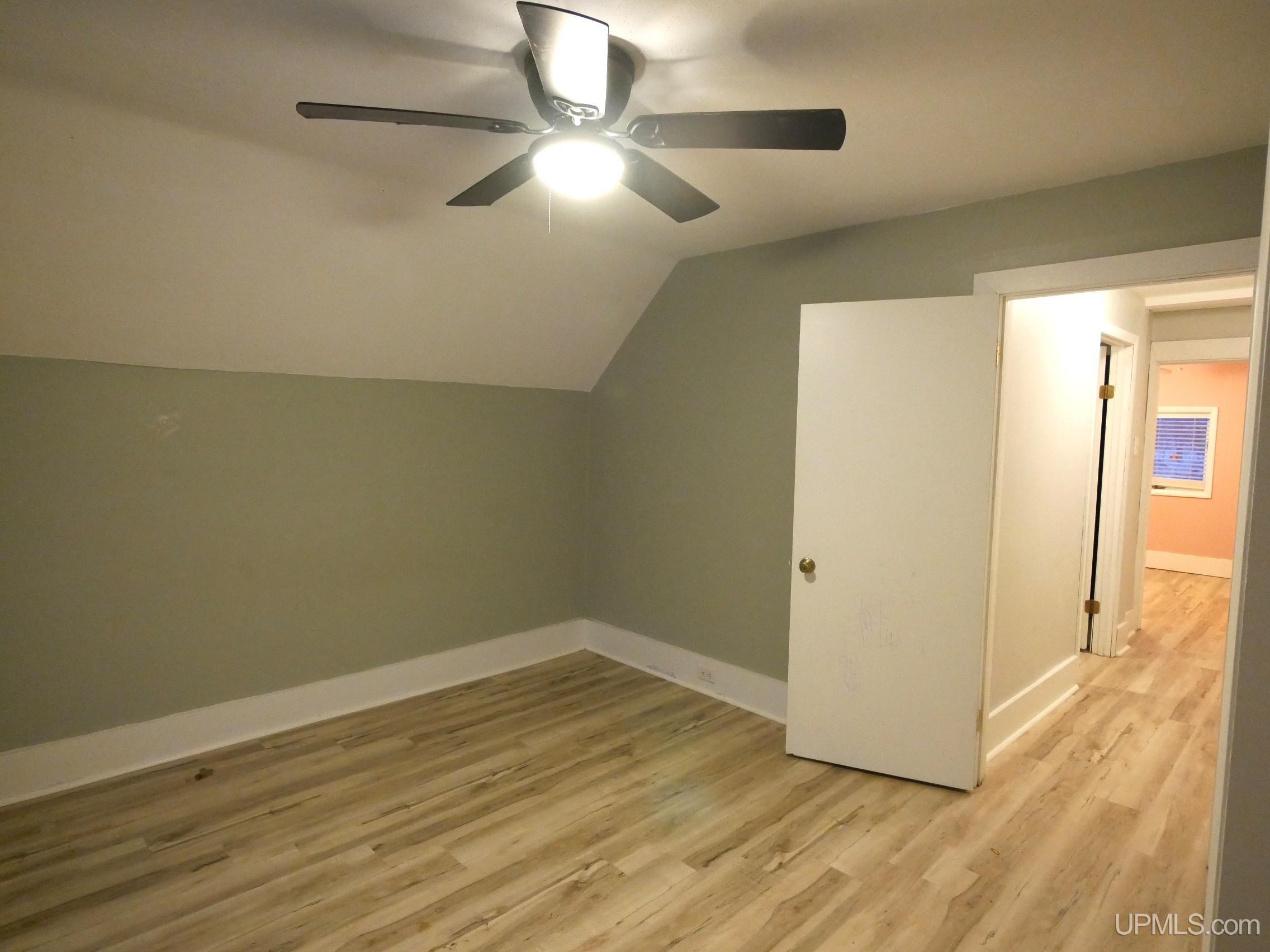 237 Kearsarge Street Calumet, MI 49913 - Photo 44 of 79