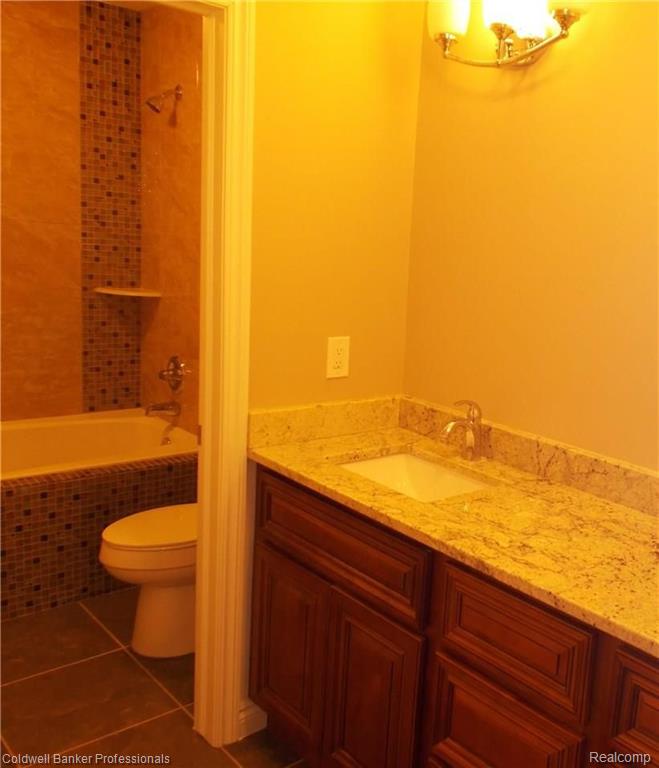 2143 Cattail Circle Rochester Hills, MI 48309 - Photo 12 of 21