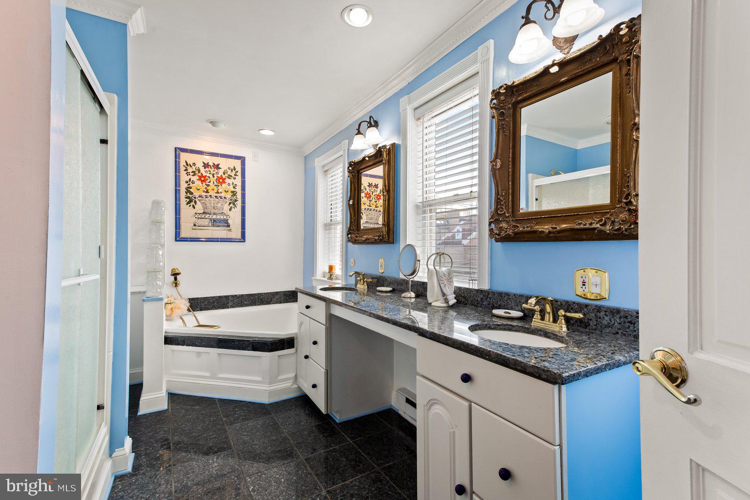 205 South Exeter Street Baltimore, MD 21202 - Photo 19 of 58 2nd Floor Primary Bath
