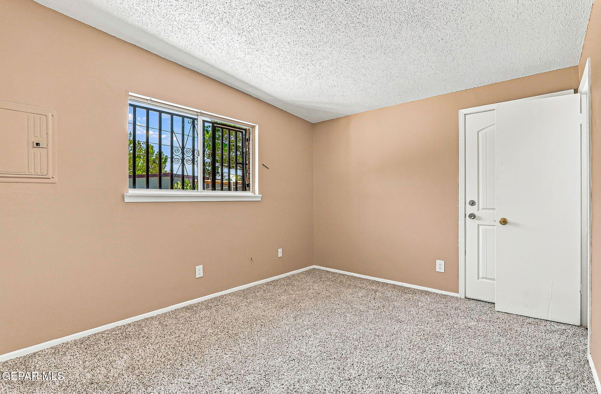 7193 Granite Road El Paso, TX 79915 - Photo 11 of 20 12-web-or-mls-IMG_1304