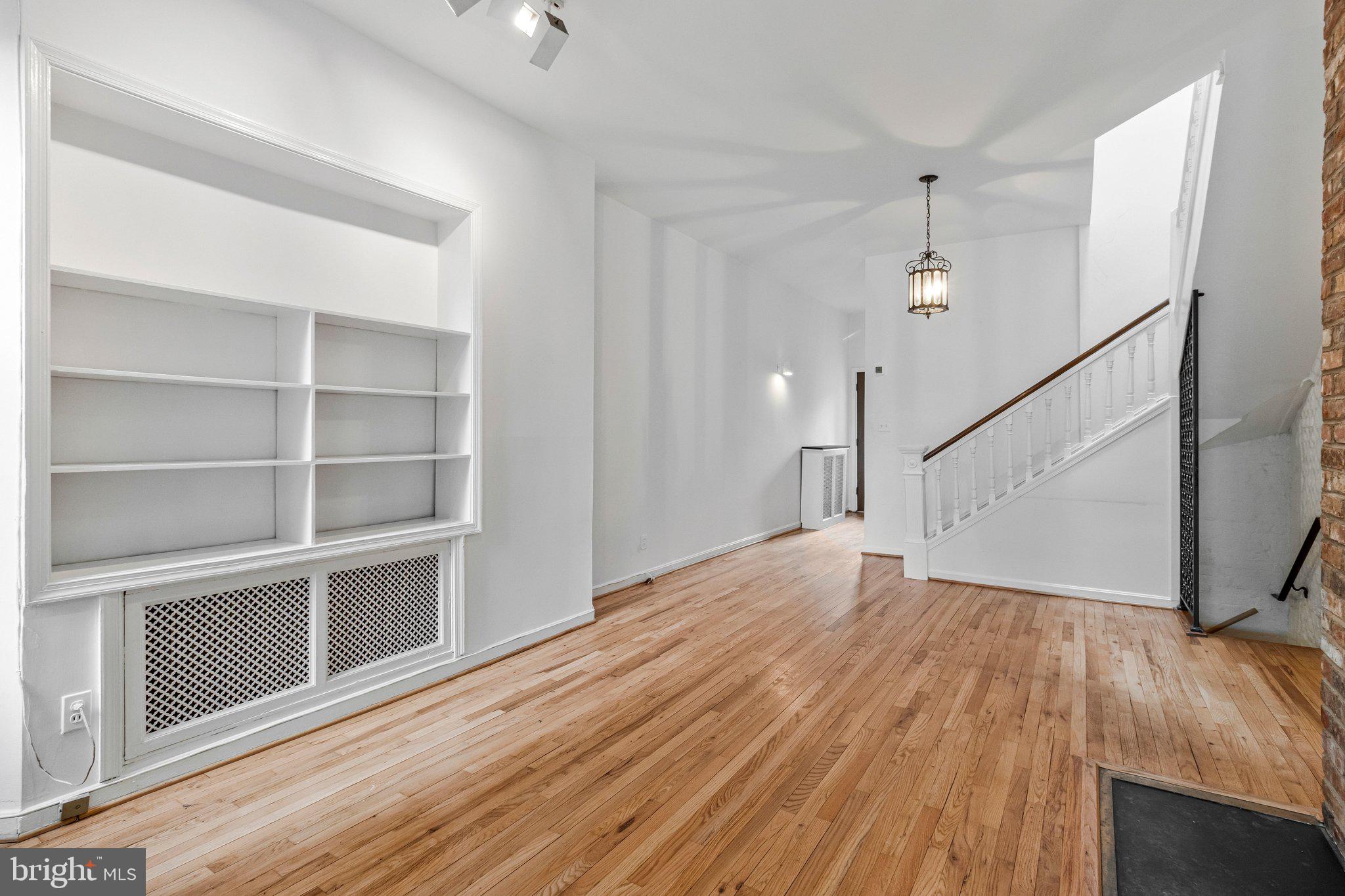 511 2nd Street Southeast Washington, DC 20003 - Photo 13 of 32 Large spaces, a tabula rasa!