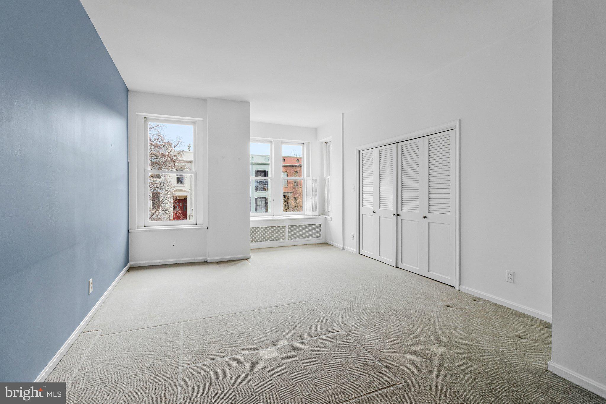 511 2nd Street Southeast Washington, DC 20003 - Photo 18 of 32 Primary BR with bay window.
