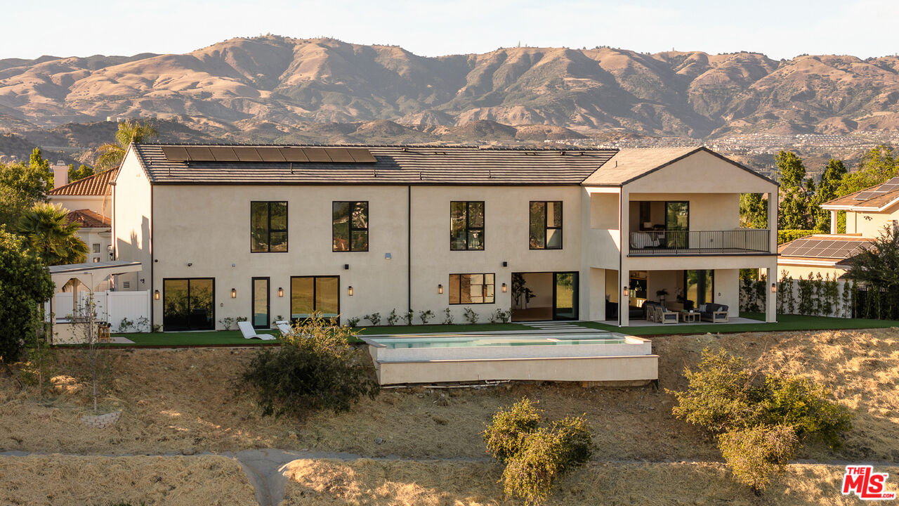 22328 South Summit Ridge Circle Chatsworth, CA 91311 - Photo 37 of 43