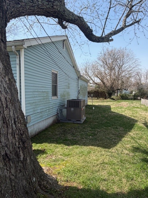 405 South Wooldridge Road Hopkinsville, KY 42240 - Photo 7 of 16 a view of a backyard of the house