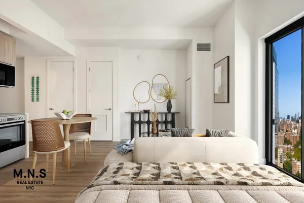 $3,240 | 19 Rockwell Place, Unit 9G | Fort Greene