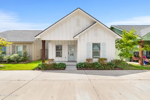 $197,499 | 103 C Pioneer Drive, Scott, LA 70583