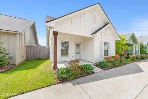 $197,499 | 103 C Pioneer Drive, Scott, LA 70583