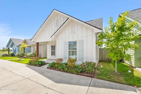 $197,499 | 103 C Pioneer Drive, Scott, LA 70583