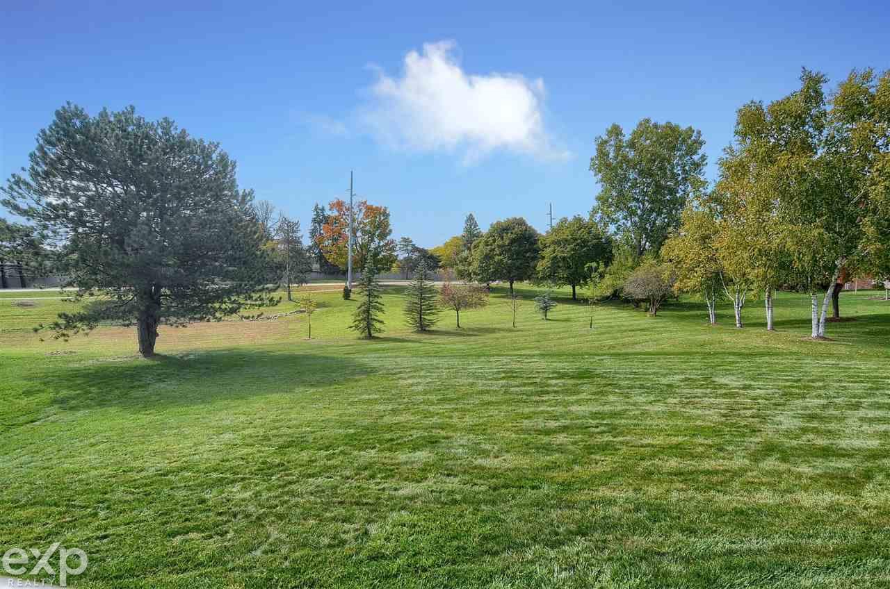 2057 Ridgefield Court Rochester Hills, MI 48306 - Photo 35 of 35