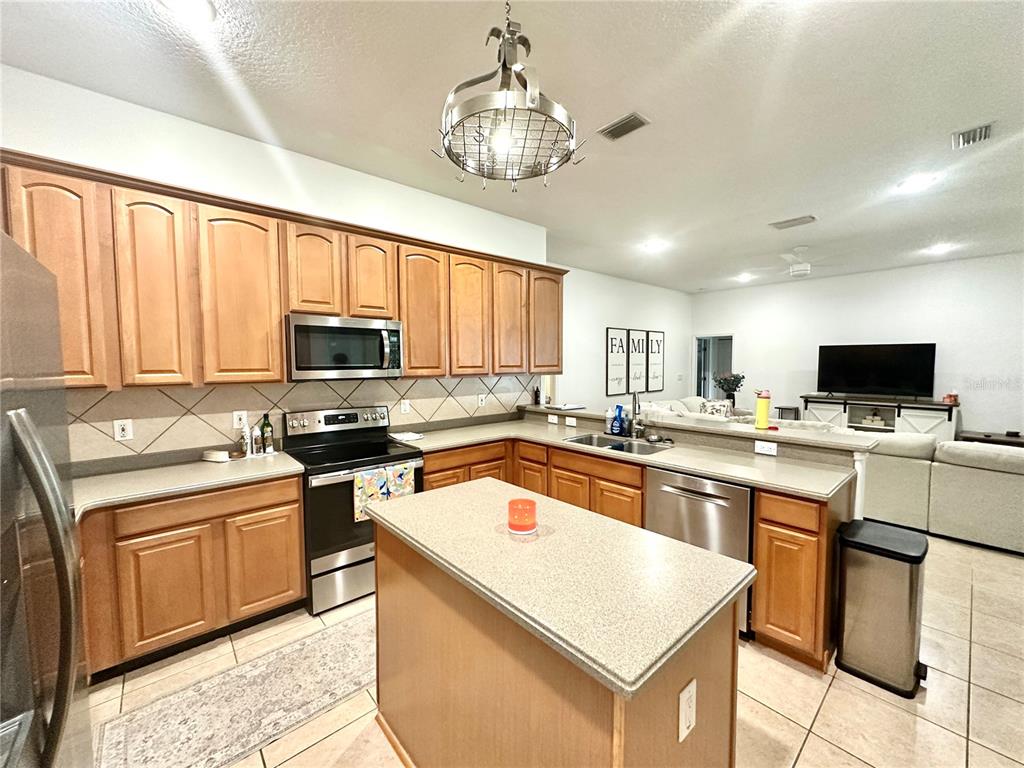 2858 Palmetto Ridge Point Oviedo, FL 32765 - Photo 11 of 32