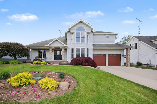 $425,000 | 7496 Kingsley Drive, Onsted, MI 49265