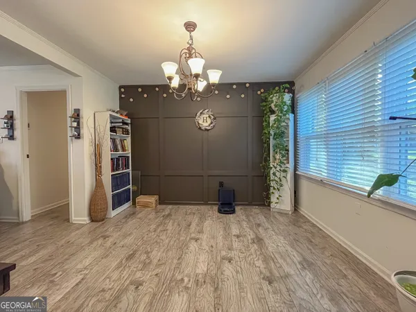 a view of a livingroom with an empty space