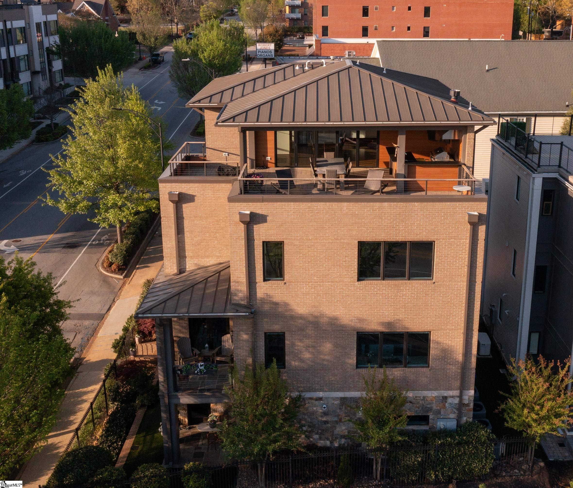 604 North Main Street Greenville, SC 29601 - Photo 2 of 50