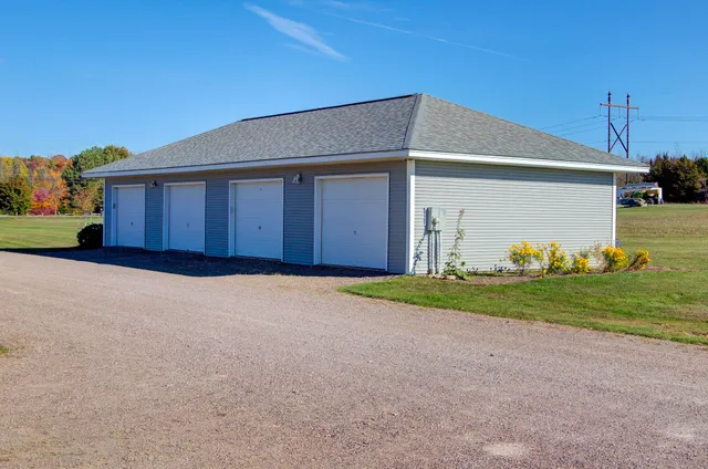 $429,900 | 4 Westside Villiage, Grand Isle, VT 05458