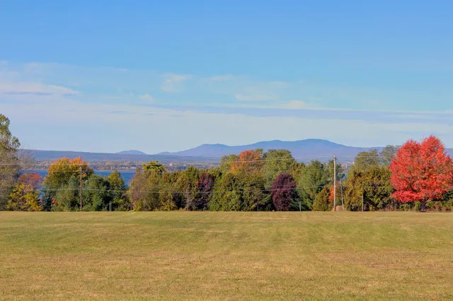 $429,900 | 4 Westside Villiage, Grand Isle, VT 05458