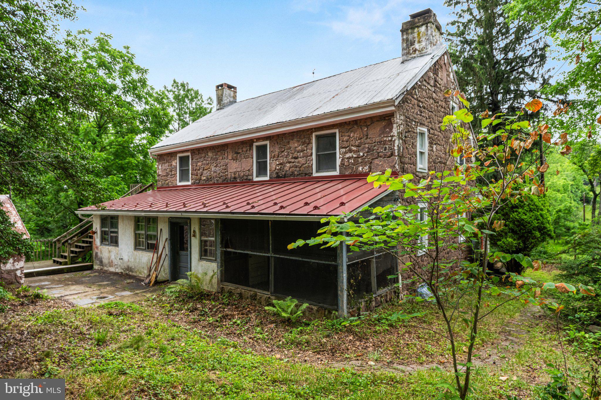 995 Cadmus Road Pottstown, PA 19465 - Photo 5 of 24 House