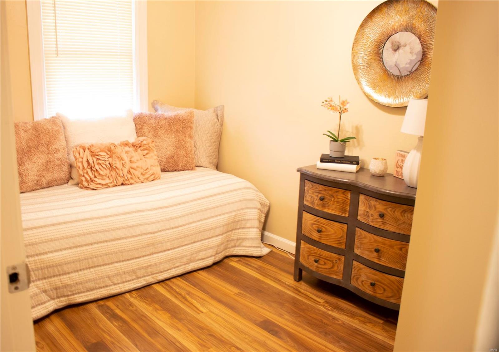 9315 Ridge Avenue St. Louis, MO 63114 - Photo 12 of 17 Gallery Image 12