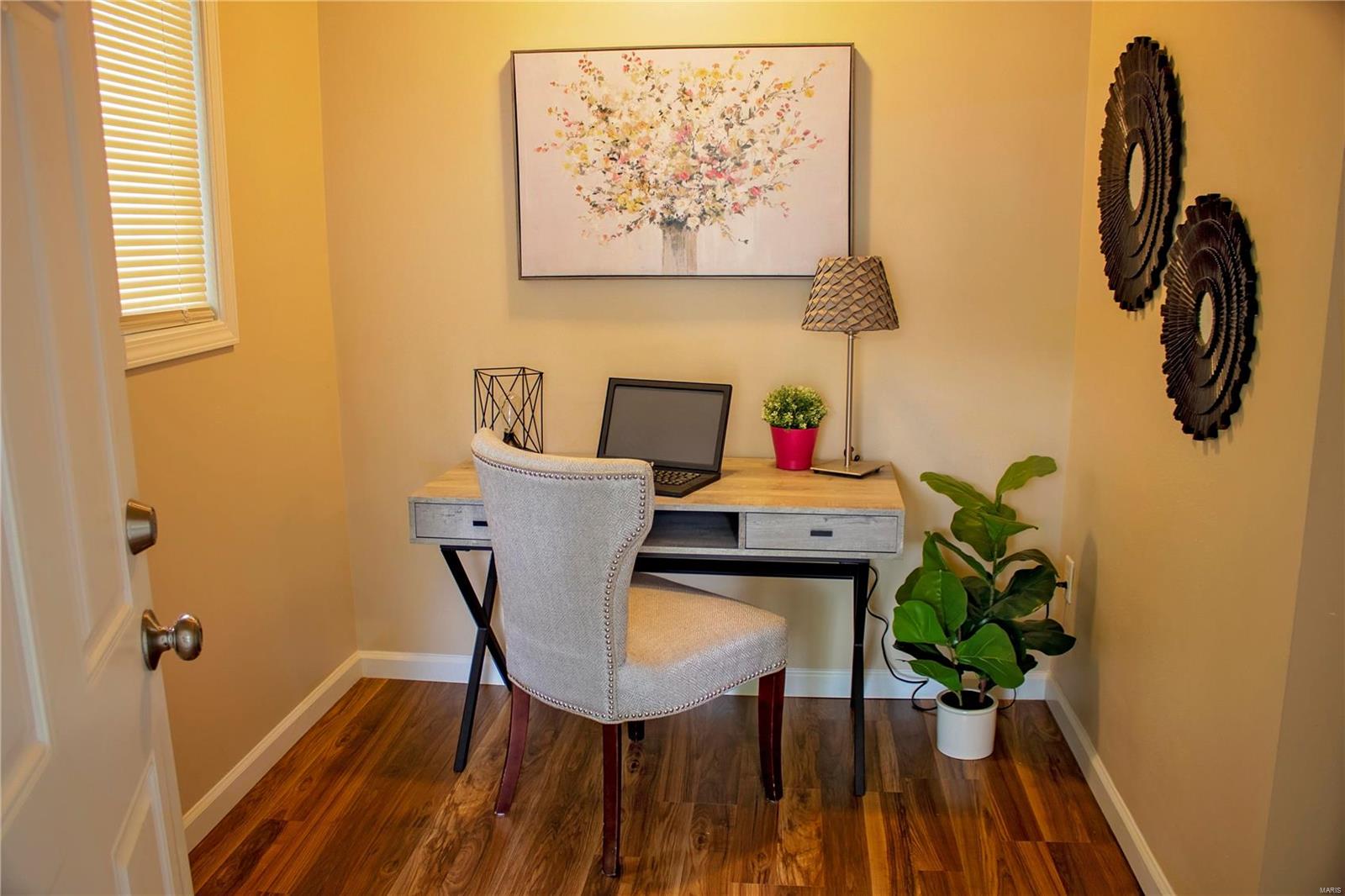 9315 Ridge Avenue St. Louis, MO 63114 - Photo 3 of 17 Gallery Image 3