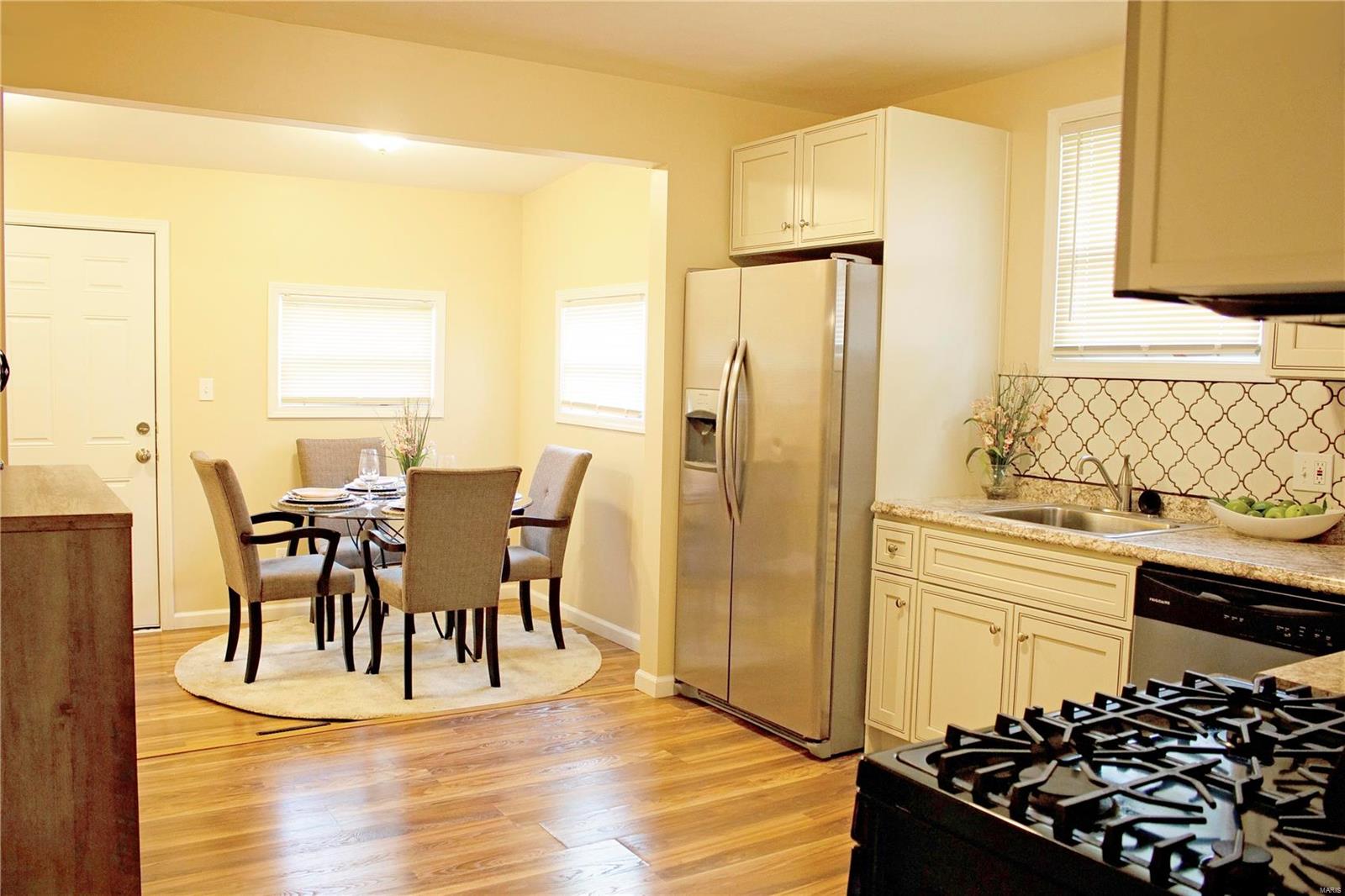 9315 Ridge Avenue St. Louis, MO 63114 - Photo 5 of 17 Gallery Image 5