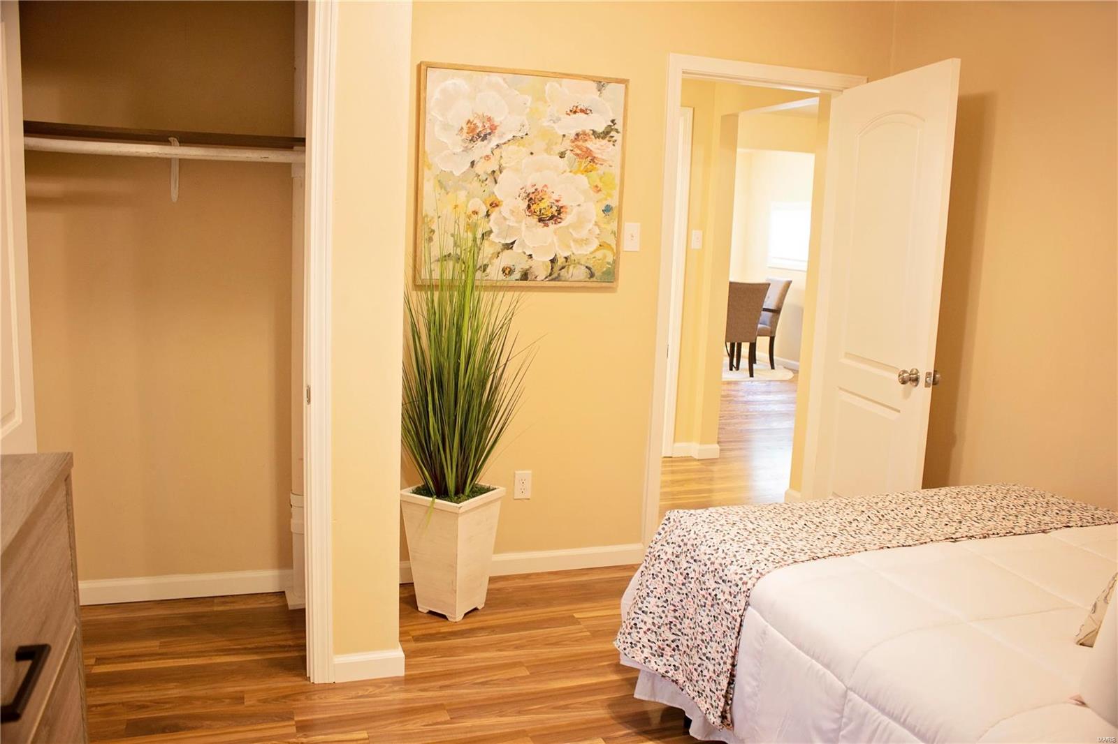 9315 Ridge Avenue St. Louis, MO 63114 - Photo 9 of 17 Gallery Image 9