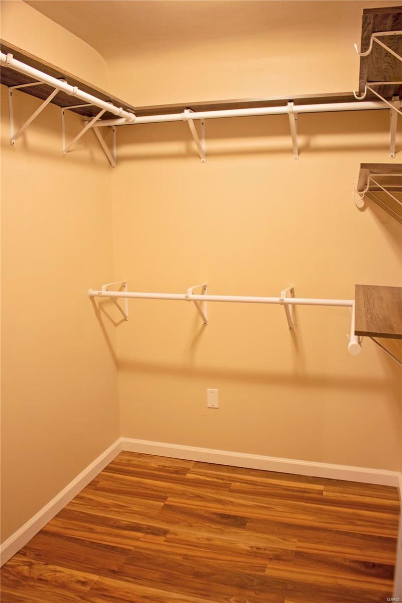 9315 Ridge Avenue St. Louis, MO 63114 - Photo 10 of 17 Gallery Image 10