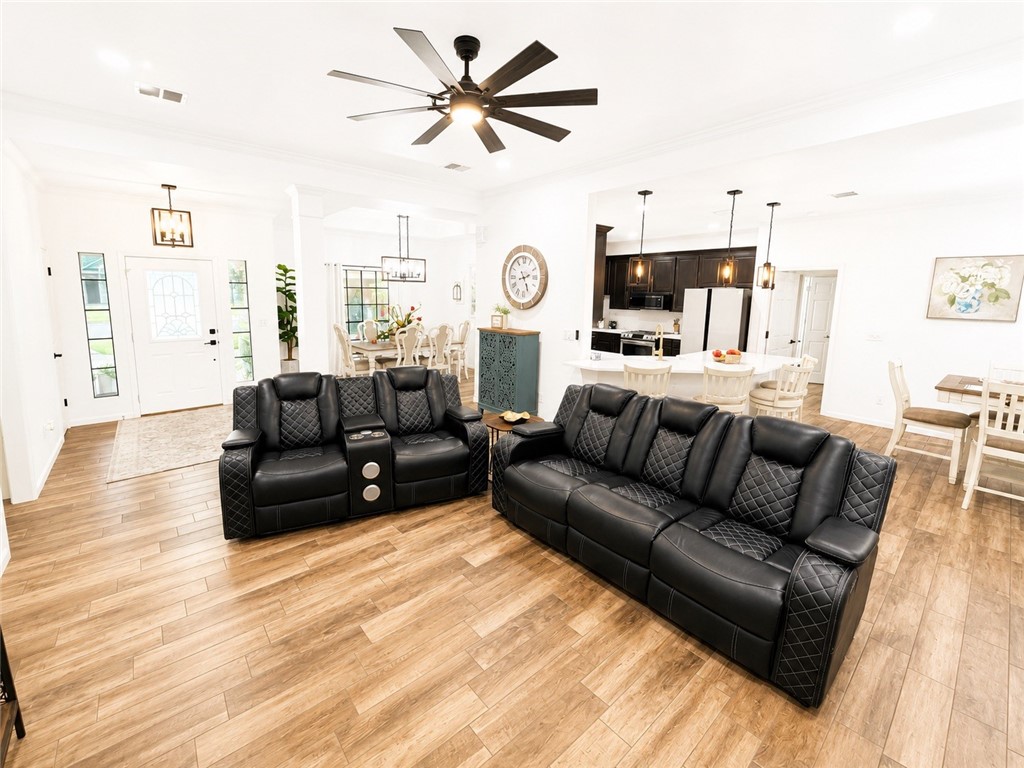7674 Dallas Street Corpus Christi, TX 78413 - Photo 4 of 20