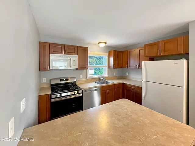 $2,700 | 33 Prospect Avenue, Unit 1, Red Bank, NJ 07701