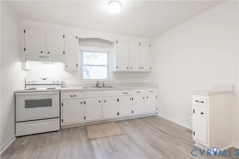 $239,950 | 5054 Glen Tara Drive, Midlothian, VA 23112