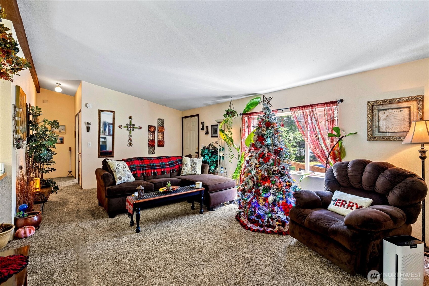 42041 Cedar Street Concrete, WA 98237 - Photo 11 of 33 a living room with furniture and a flat screen tv