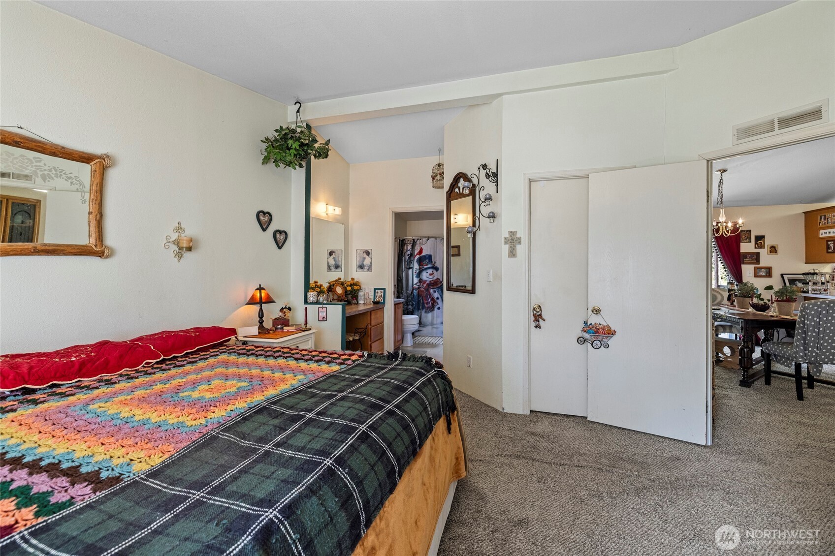 42041 Cedar Street Concrete, WA 98237 - Photo 20 of 33 a bedroom with a bed and a table