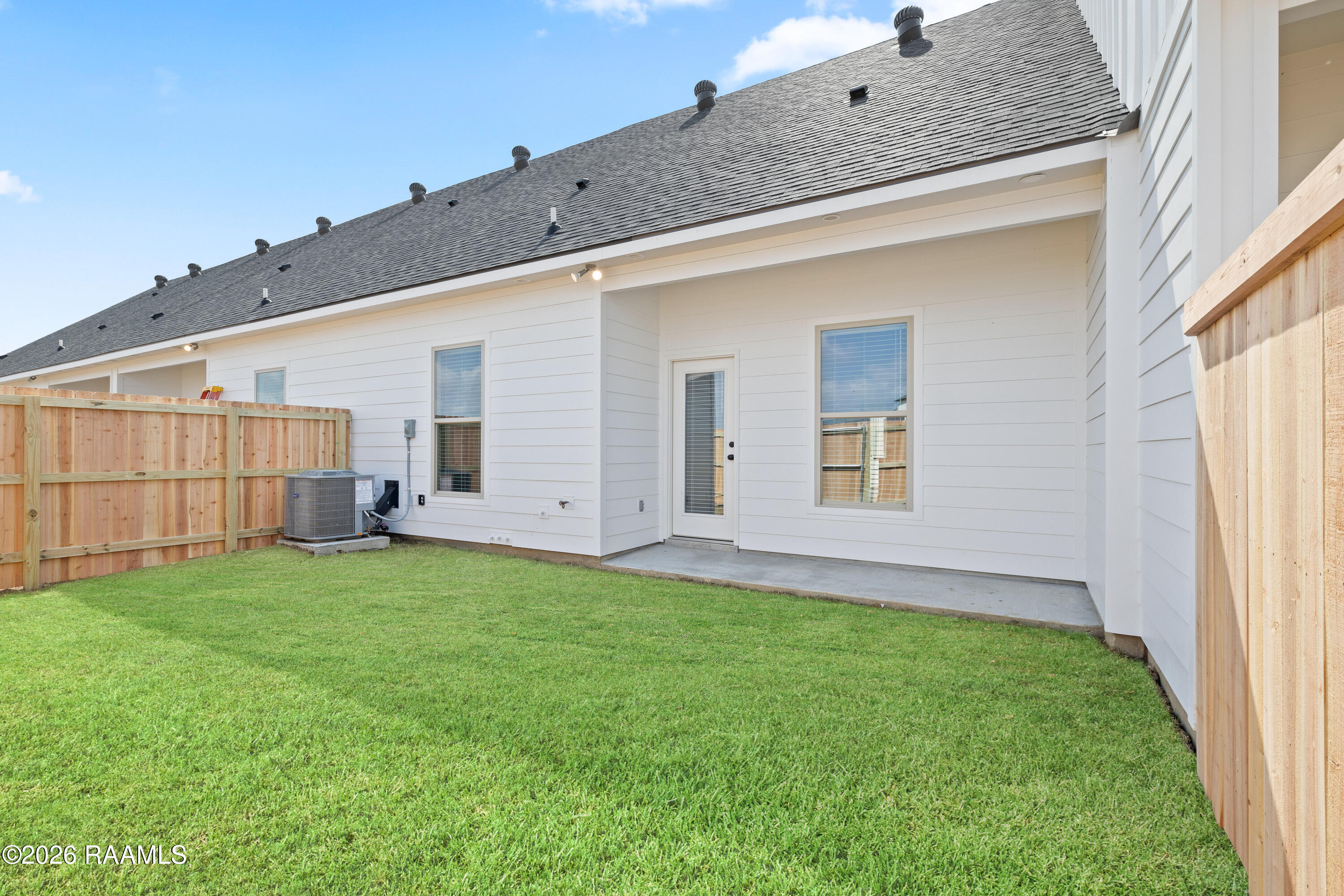 128 Frontier Scott, LA 70583 - Photo 13 of 23 Backyard