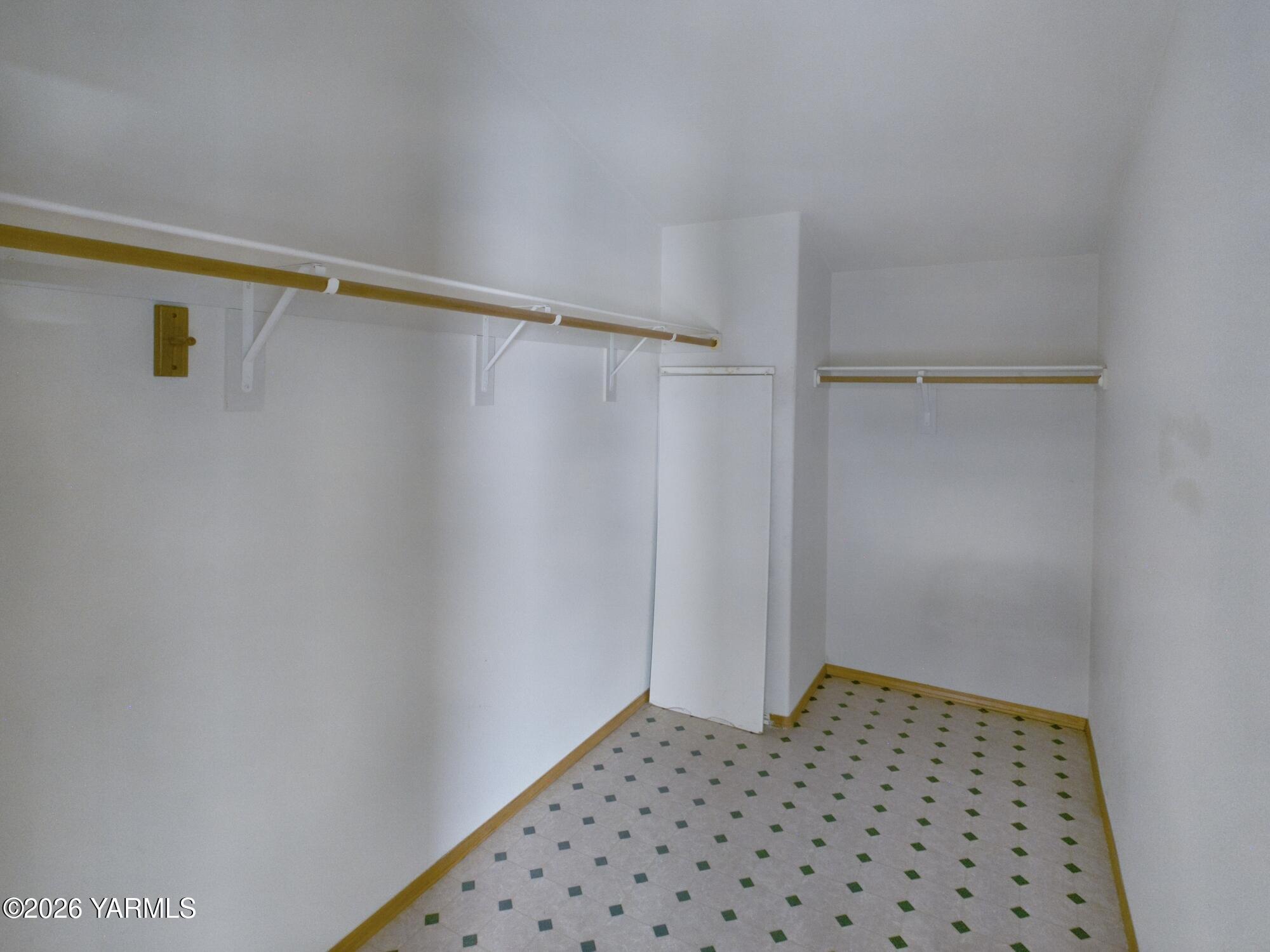 6400 Ridgeway Drive Yakima, WA 98901 - Photo 11 of 16 CAM01883G0-PR0033-STILL010