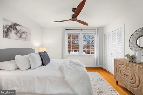 $859,000 | 511 East Nelson Avenue, Alexandria, VA 22301