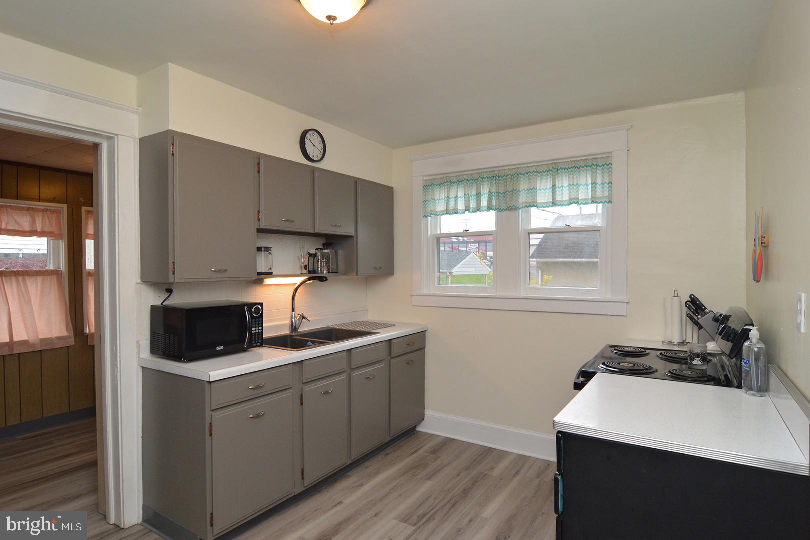 96 Summit Avenue Reading, PA 19607 - Photo 14 of 42