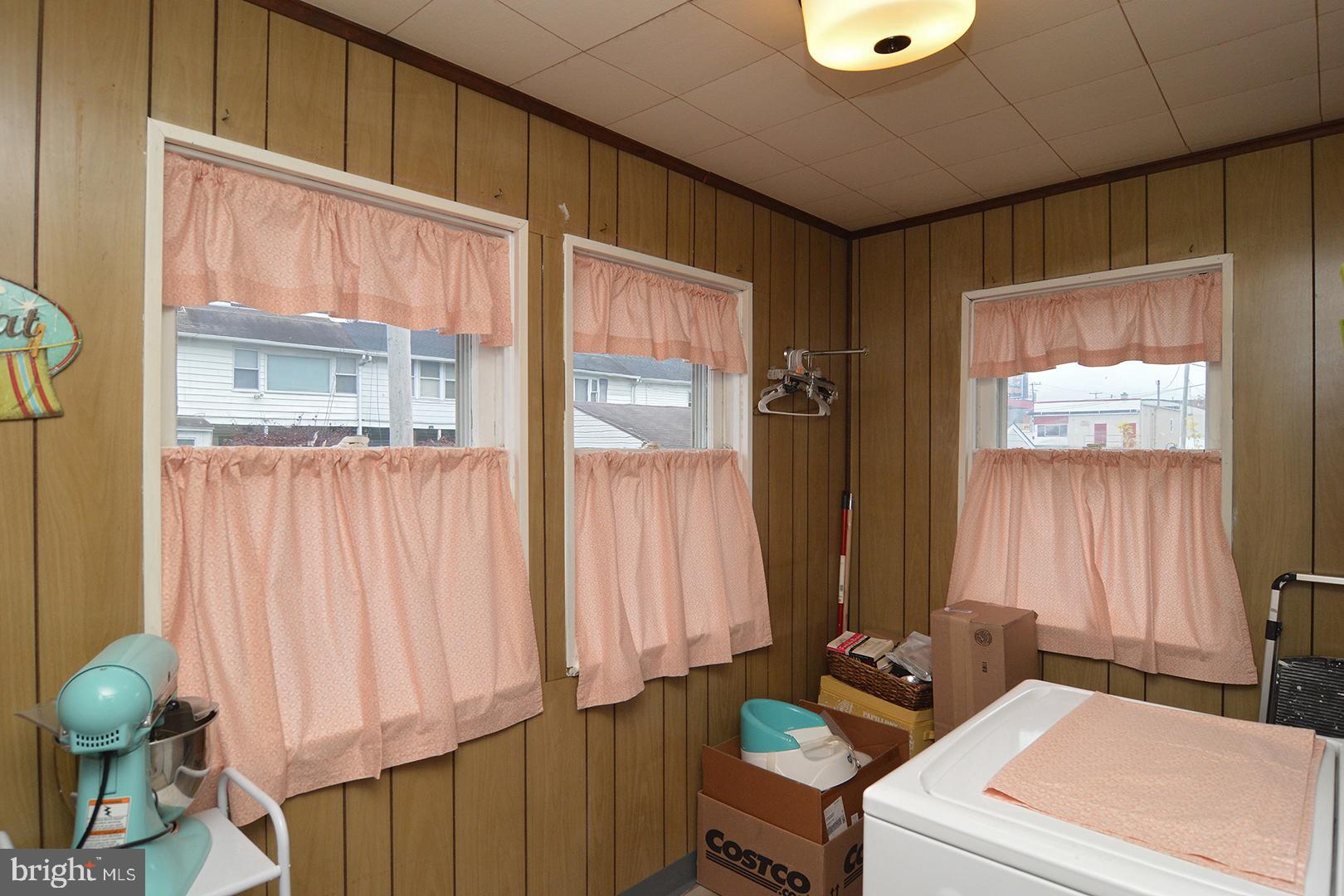 96 Summit Avenue Reading, PA 19607 - Photo 19 of 42