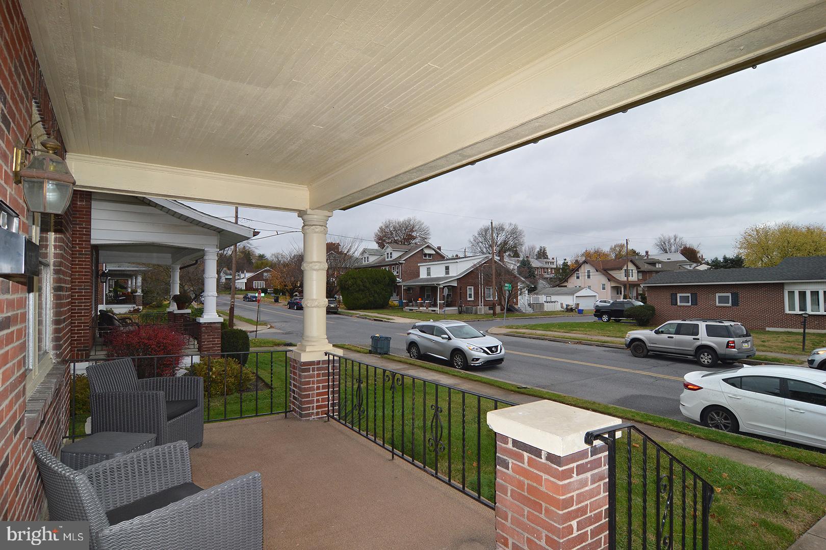 96 Summit Avenue Reading, PA 19607 - Photo 4 of 42