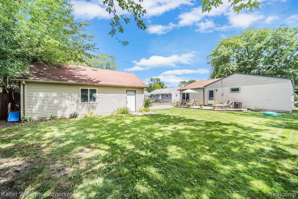 4003 Kent Road Royal Oak, MI 48073 - Photo 31 of 34