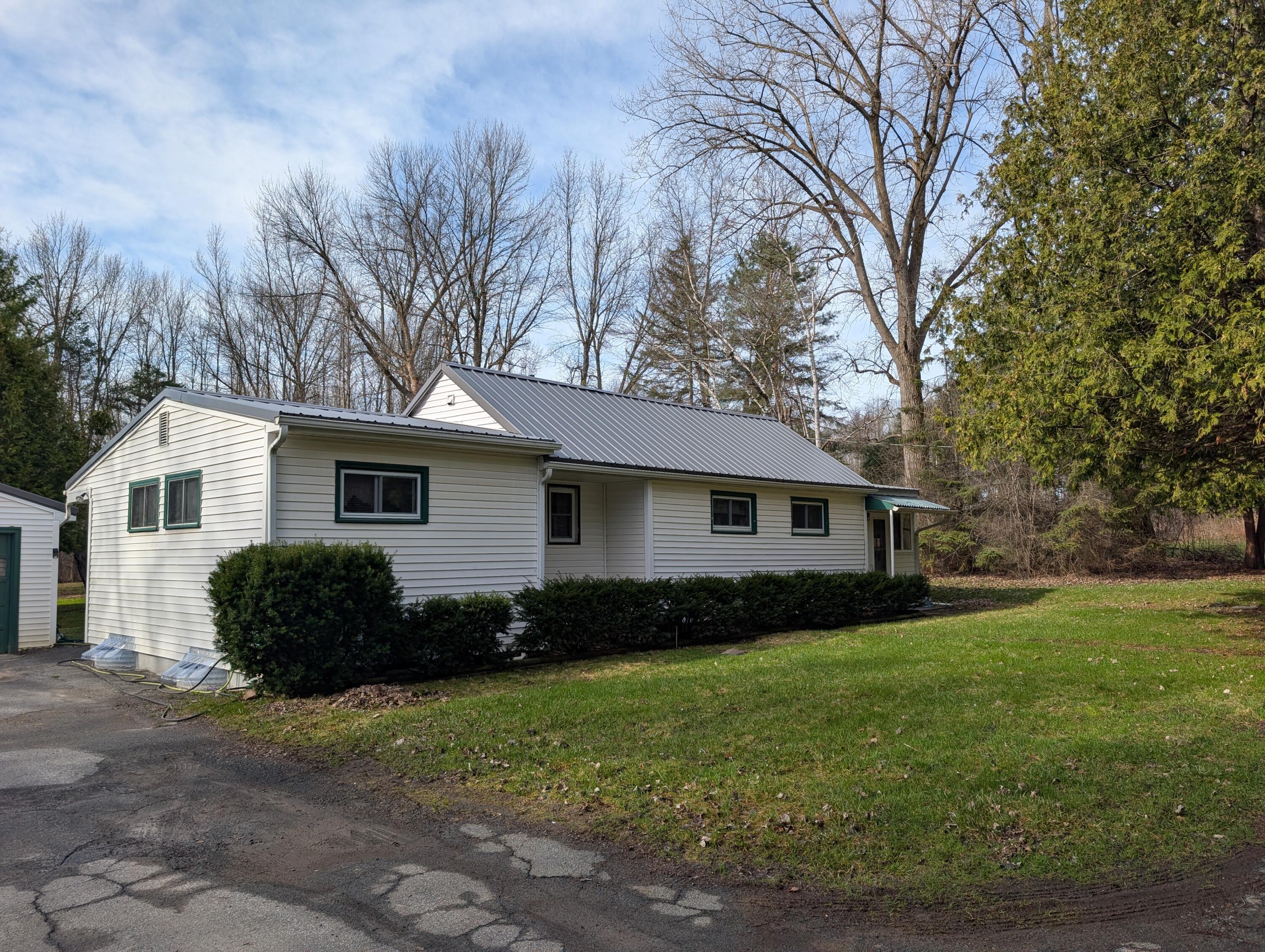 92 Arnold Road Plattsburgh, NY 12901 - Photo 2 of 32 1