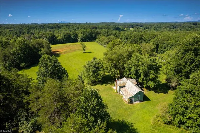 $430,000 | 1135 Daisy Creek Farm Road, Westfield, NC 27053