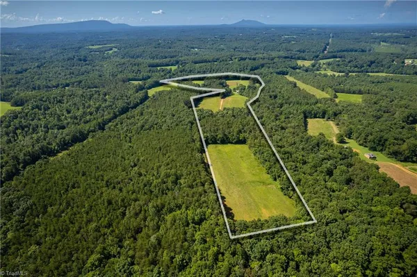 $430,000 | 1135 Daisy Creek Farm Road, Westfield, NC 27053