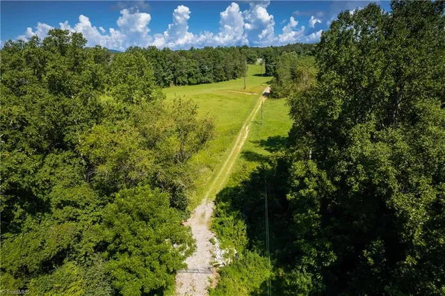 $430,000 | 1135 Daisy Creek Farm Road, Westfield, NC 27053