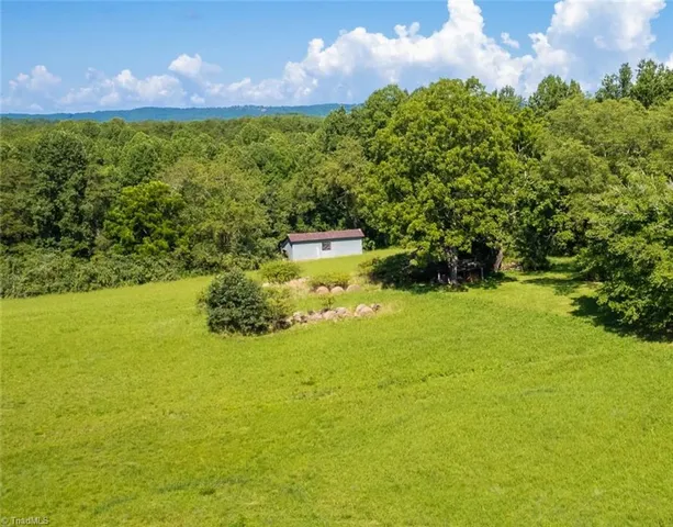 $430,000 | 1135 Daisy Creek Farm Road, Westfield, NC 27053