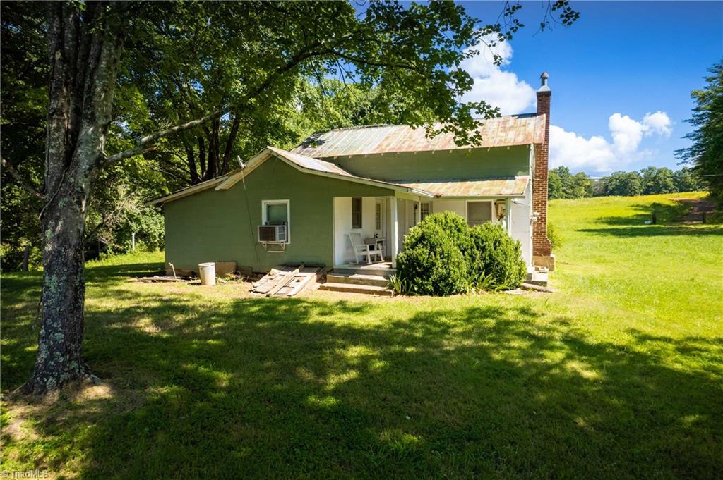 1135 Daisy Creek Farm Road Westfield, NC 27053 - Photo 28 of 41