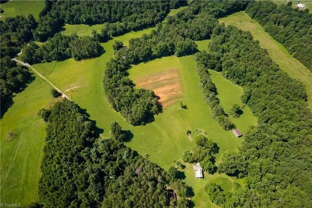 $430,000 | 1135 Daisy Creek Farm Road, Westfield, NC 27053